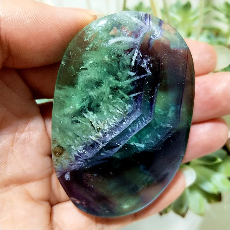 Natral Stoes Colored Feather Fluorite Crystal Palm Stones Sorcerer Meditate Spiritual Healing Feng Shui Crystal Home Decoration