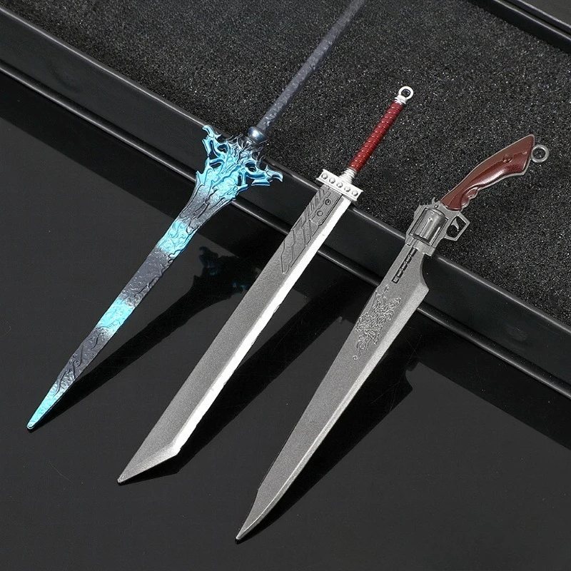 ดาบจำลองงานฝีมือโลหะจากเกมแฟนตาซีญี่ปุ่น ขนาด 15/20 ซม. ของสะสมตกแต่งโต๊ะทำงาน ของขวัญสุดสร้างสรรค์สำหรับเพื่อน ของเล่น