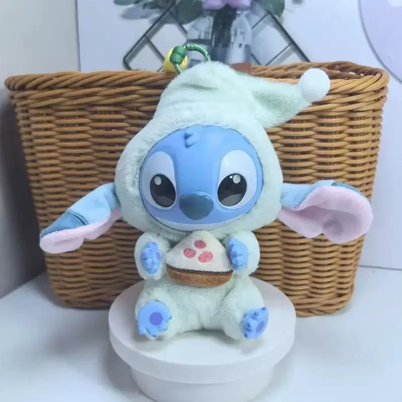 غرزة الصندوق العمياء مهما كان ما يتعب، لا يزال يريد أن يأخذ قضمة. سلسلة من المعلقات أكياس الفينيل، والألعاب القطيفة وسلاسل المفاتيح #1