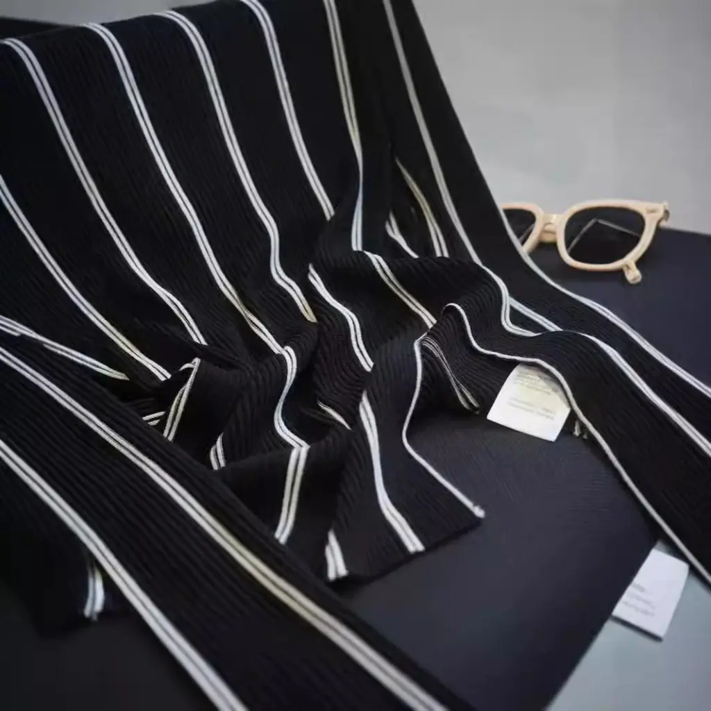 

Женский трикотаж во французском стиле с длинными рукавами, тонкий свитер в вертикальную полоску, контрастный дизайн с разрезом, ранний осенний топ из смеси шерсти