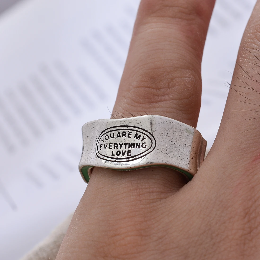 Neue Ankunft Elegante Brief Carving Grün Streifen Design Retro Thai Silber Weibliche Finger Ring Für Frauen Neue Jahr Geschenke 2023 – Detail 9