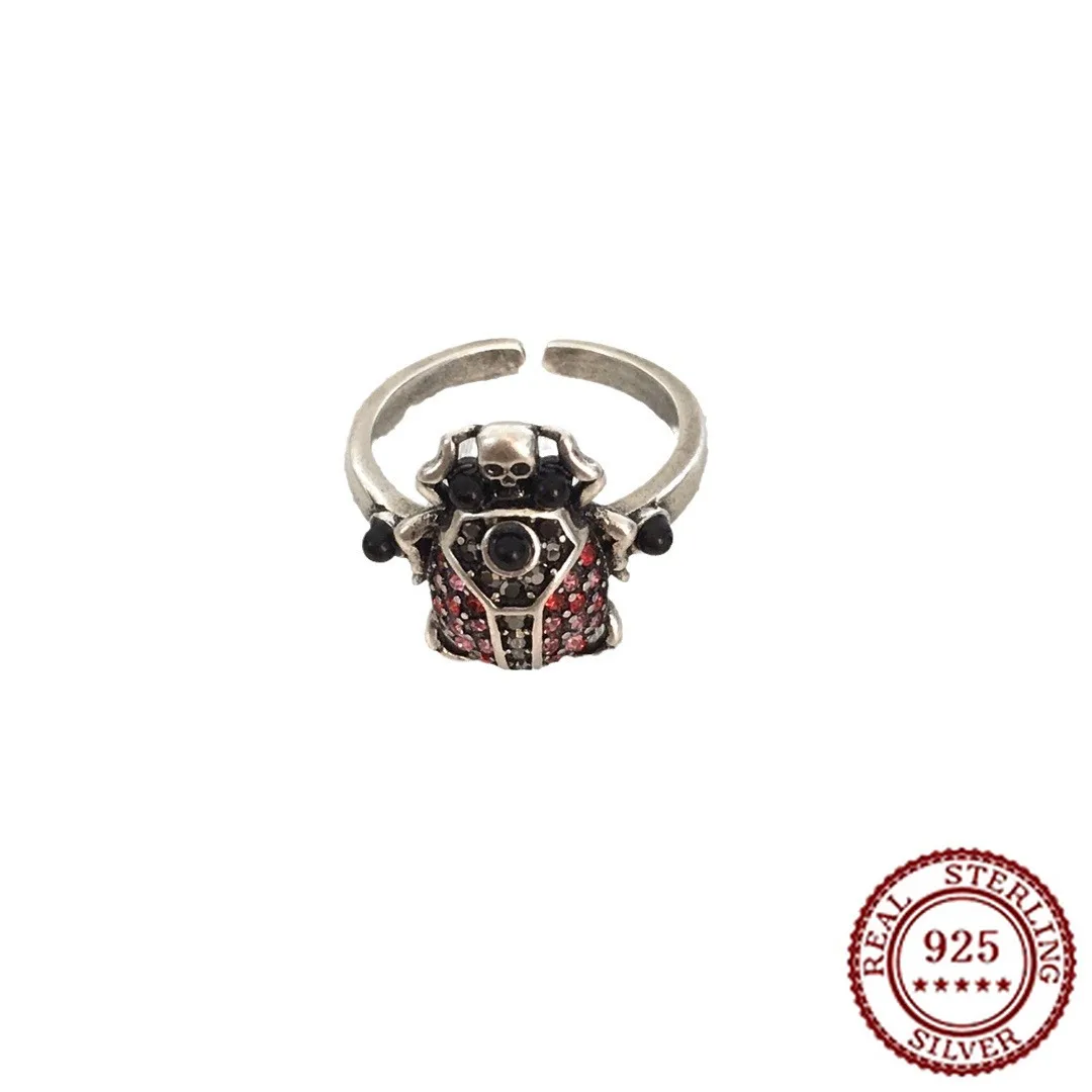 

2025 New Fashionable Classic Female Beetle Skull Ring Personalized Middle Aged Open Diamond Pearl Ring