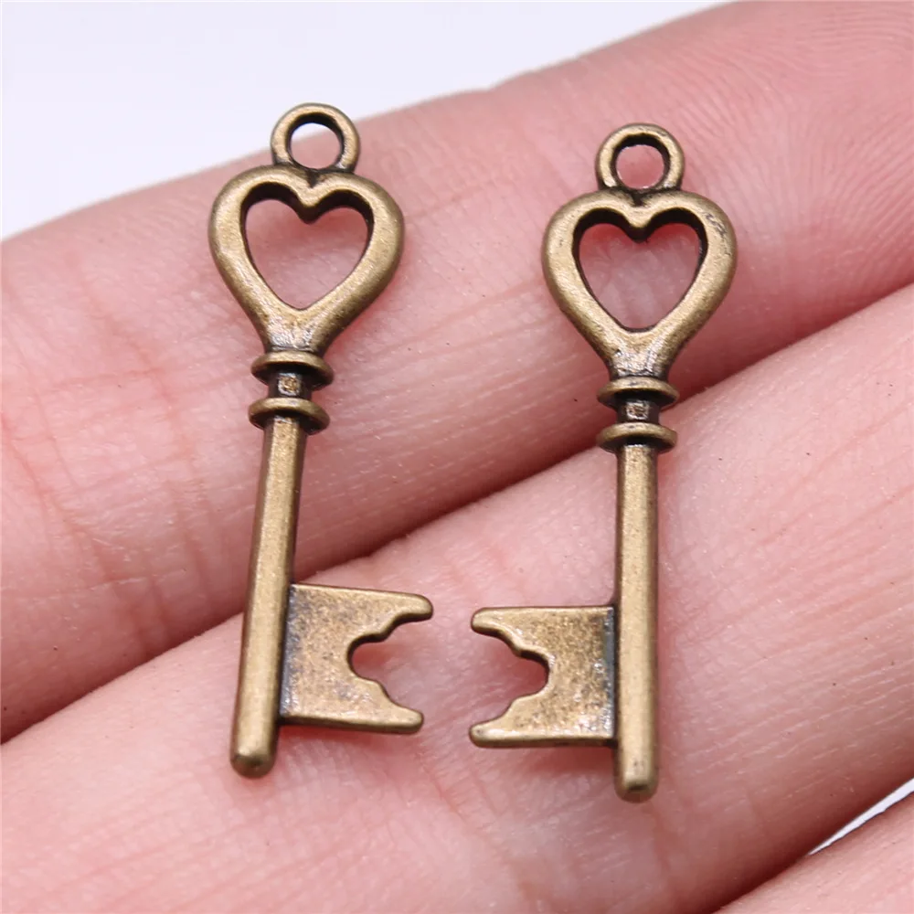 20pcs 28x8mm 2 Colors Antique Silver Color Antique Bronze Color Heart Key Charms Pendant For DIY Making Jewelry