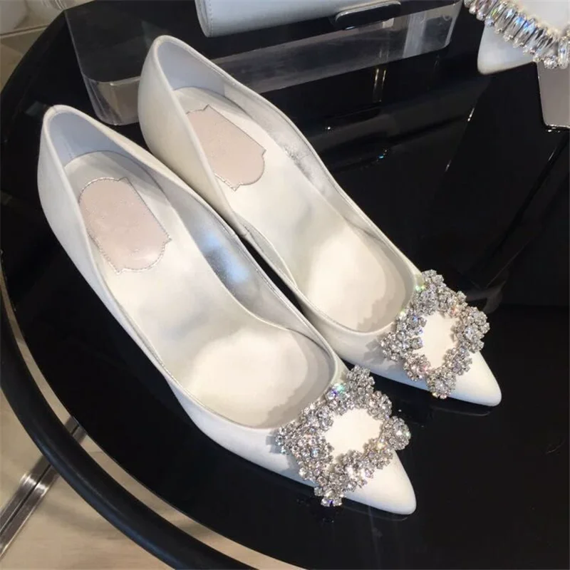 

Spring new pointed shallow rhinestone buckle silk wedding shoes thin high-heeled banquet dress large size small size women shoes