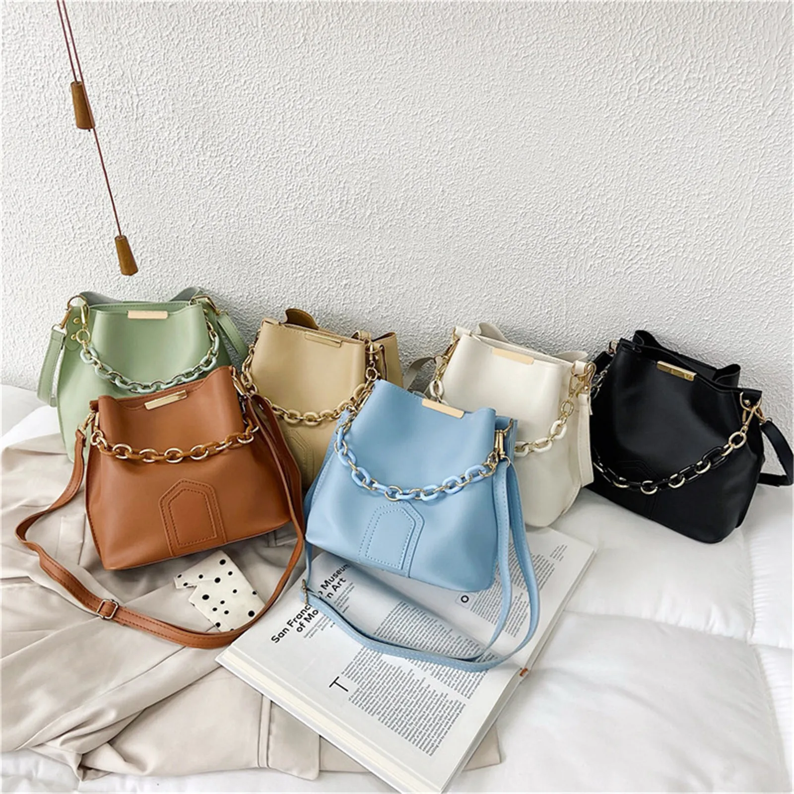 Bolso tipo cubo de gran capacidad para mujer, bolsa de hombro Simple con cadena a la moda, de lujo, estilo occidental, nuevo diseño, 2023