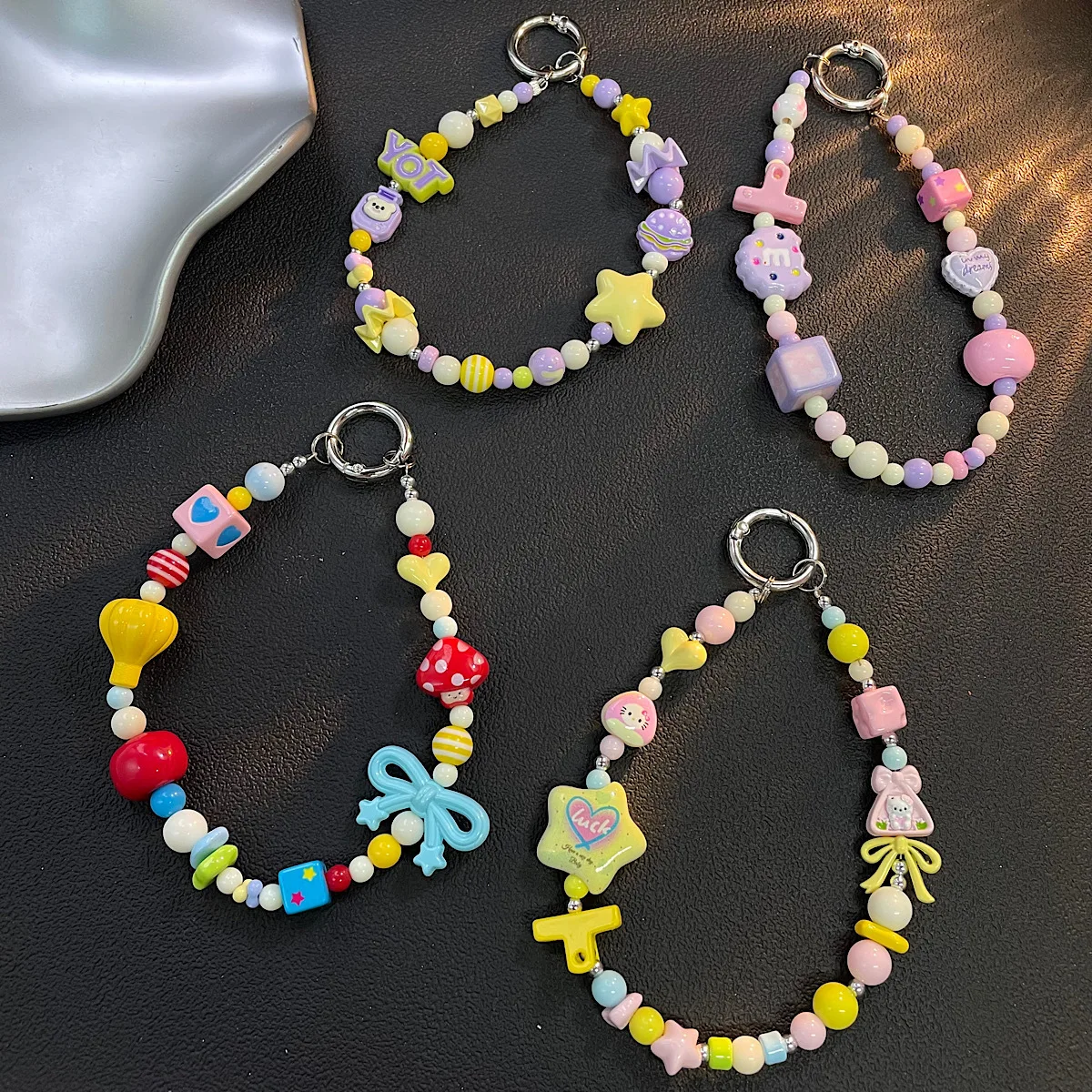 

Допаминовый брелок для телефона с бантом и звездой, автомобильный брелок для ключей AirPods, чехол для наушников, аксессуары для iPhone 17 16, ремешок для ключей Samsung