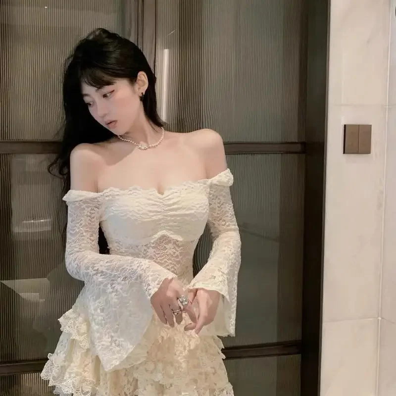 

New 2025 Hot Cute White Long-sleeved Sexy Shirt Girly Hollow See-through Socialite Top ddffd2