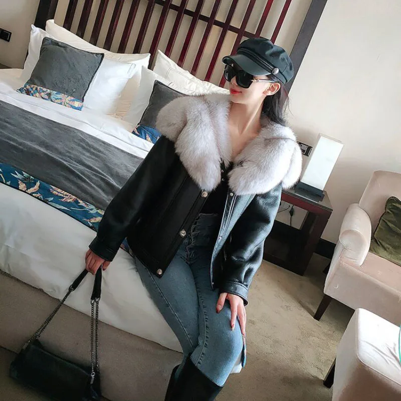 Fur One Leather Jacket New Winter Simulation Fox Fur Jacket Women Short Overcoat Loose Large Fur Collar Warm Motorcycle Clothing