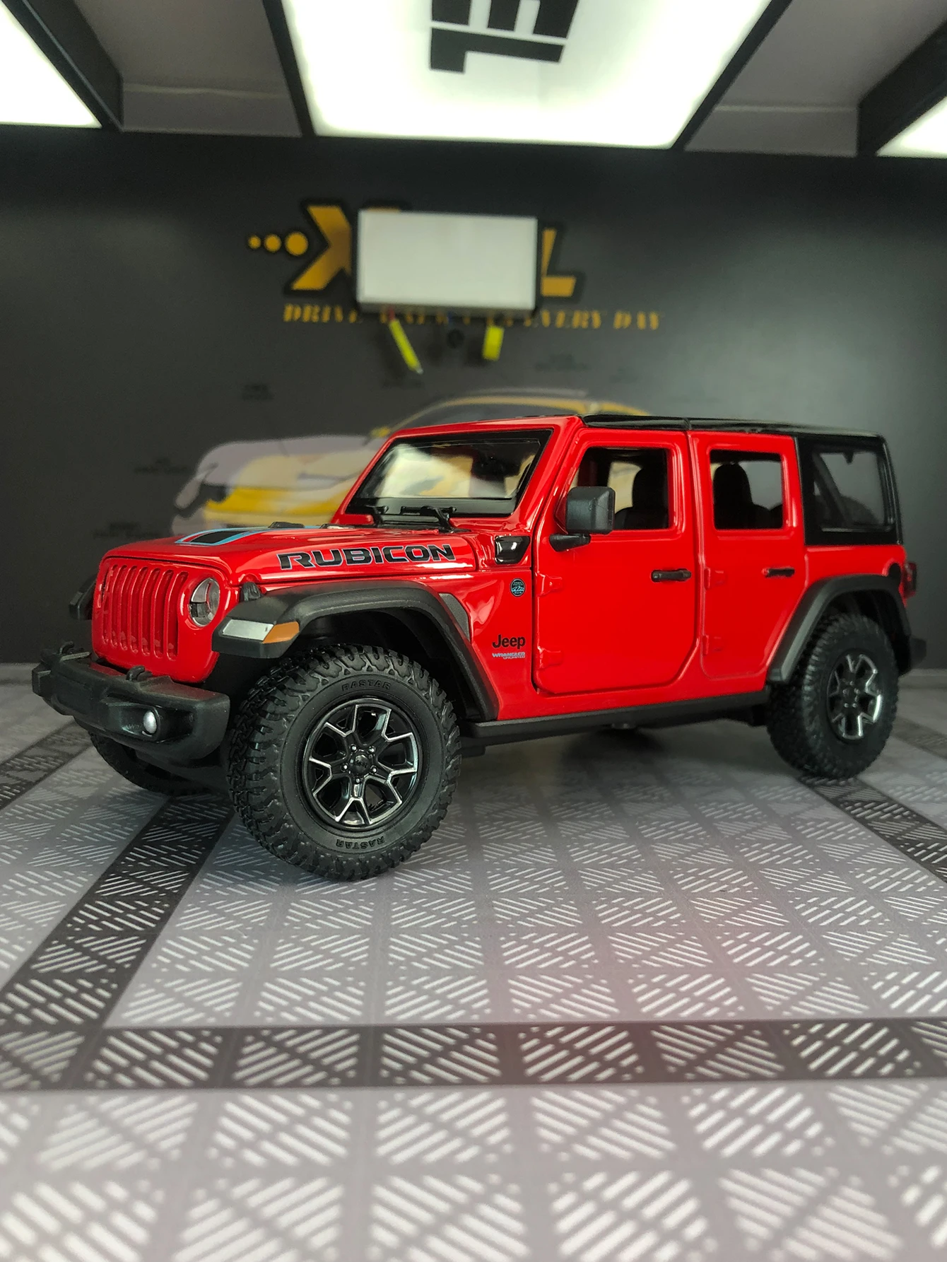 Rastar 1:24 simulação liga de zinco Wrangler Rubicon 4xe modelo de carro, ornamento estático, carro de presente colecionável de metal