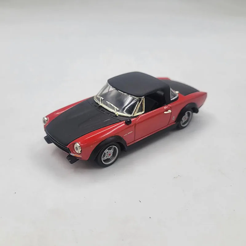 Diecast 1:43 Scale Fiat 124 Abarth 1972 Simulation Alloy Car Model Collection Souvenir Ornaments Display Vehicle Toys Gift