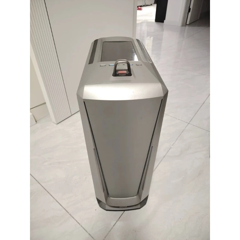 

M600 Fantasy Eye Case with Fully Functional Front Panel Interface Ample Space and Water Cooling Support