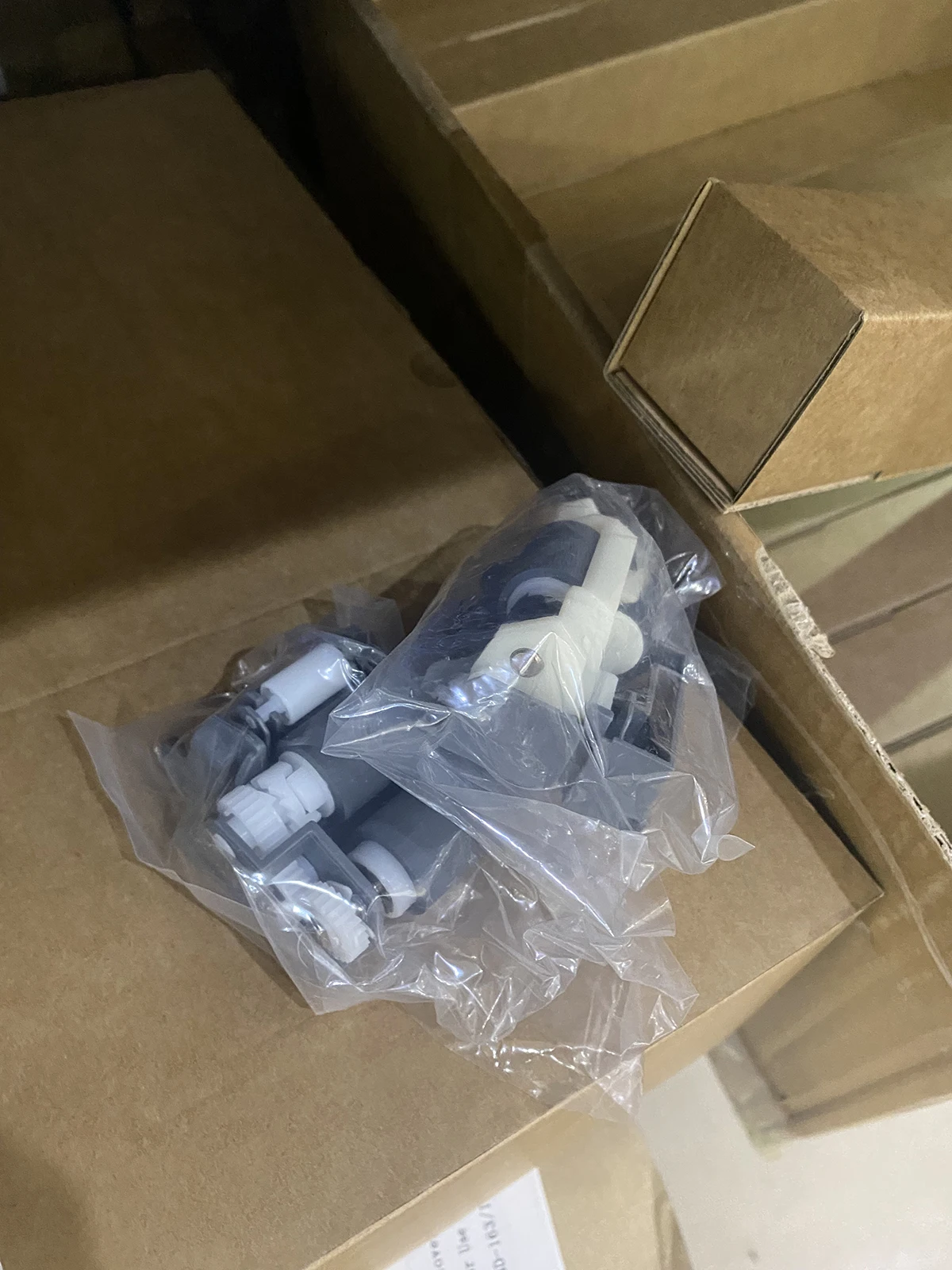 

1X C12C938261 Ролик захвата бумаги для EPSON M5399 M5899 WF C5390 C5890