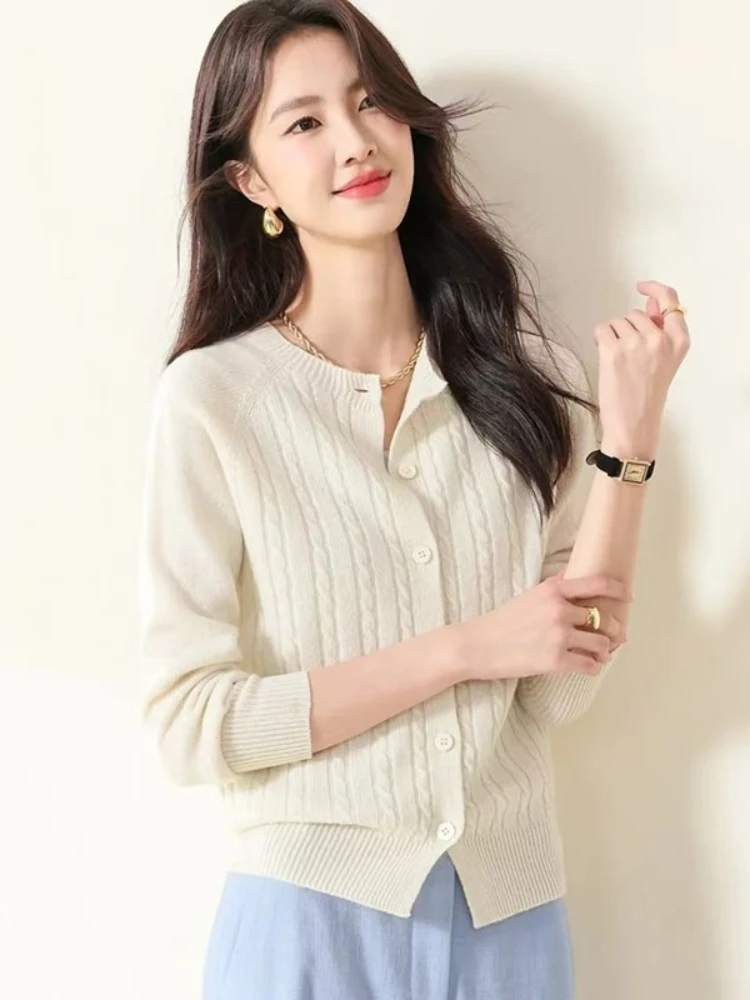 Soft Wool Casual Versatile Sweater 2026 Autumn Winter High End Round Neck Cable Knit Women Cardigan Layered Outerwear