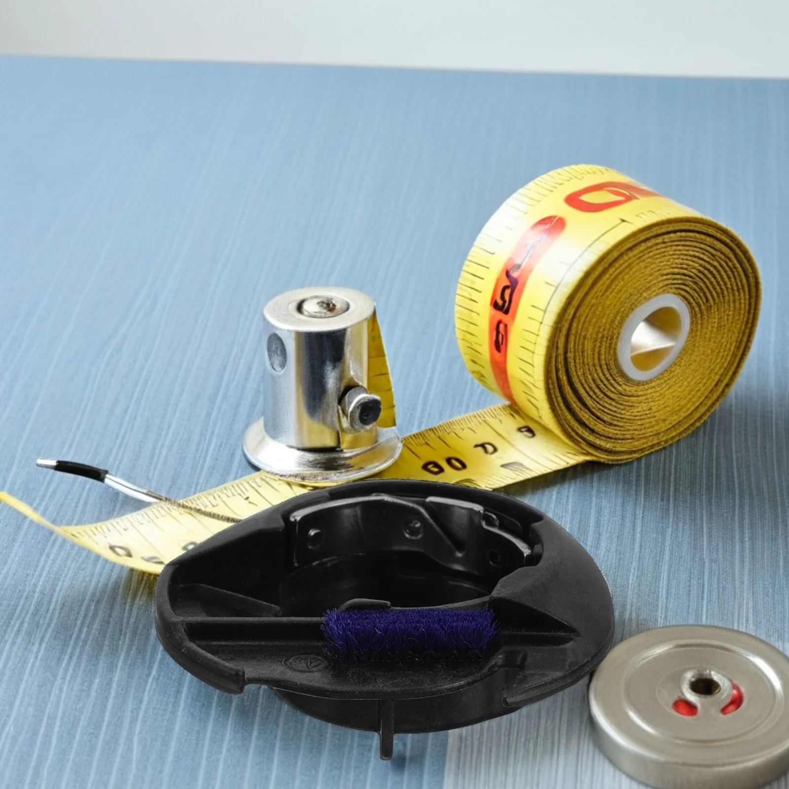 علبة بكرة معدنية بديلة متوافقة مع ملحق ماكينة الخياطة Xc3152221 لضبط الخياطة الموثوقة وفعالة #1