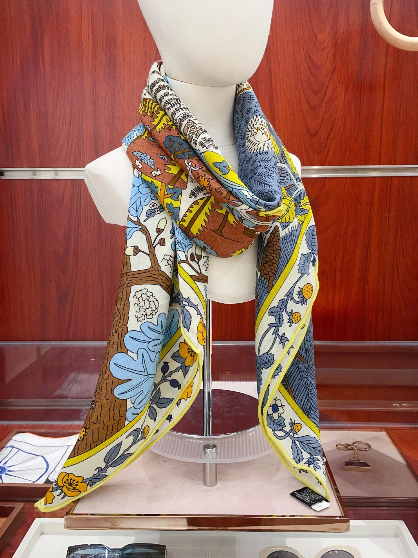 

New Spring Collection Cashmere Floral Square Scarf High-End Versatile Floral Scarf Large Square Scarf for Tying Bags Gift