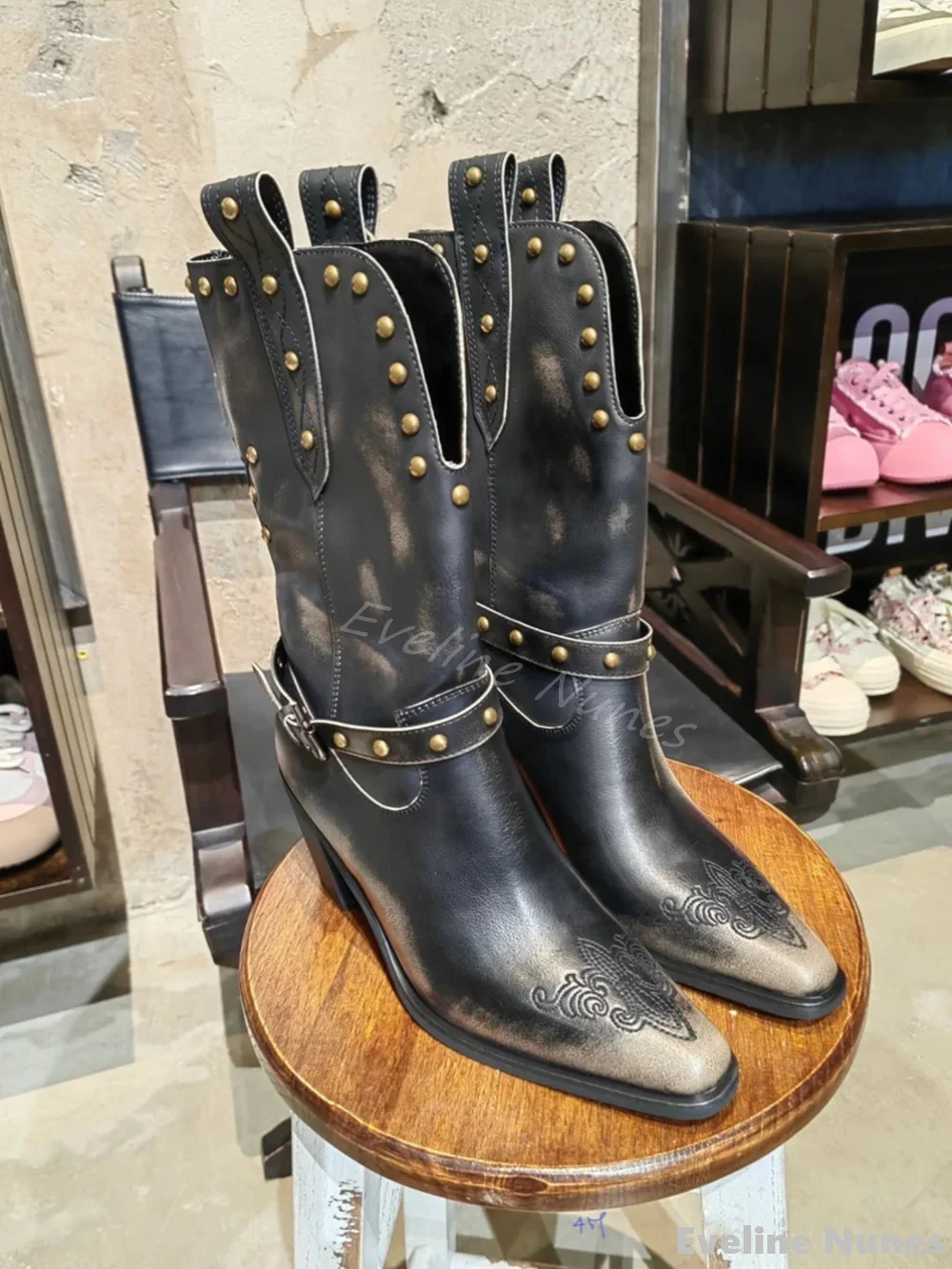 Rubbing Color Rivet Western Knight Boots Women Round Toe Chunky Heel Embroidered Knee High Boots 2025 New Retro Belt Buckle Boot