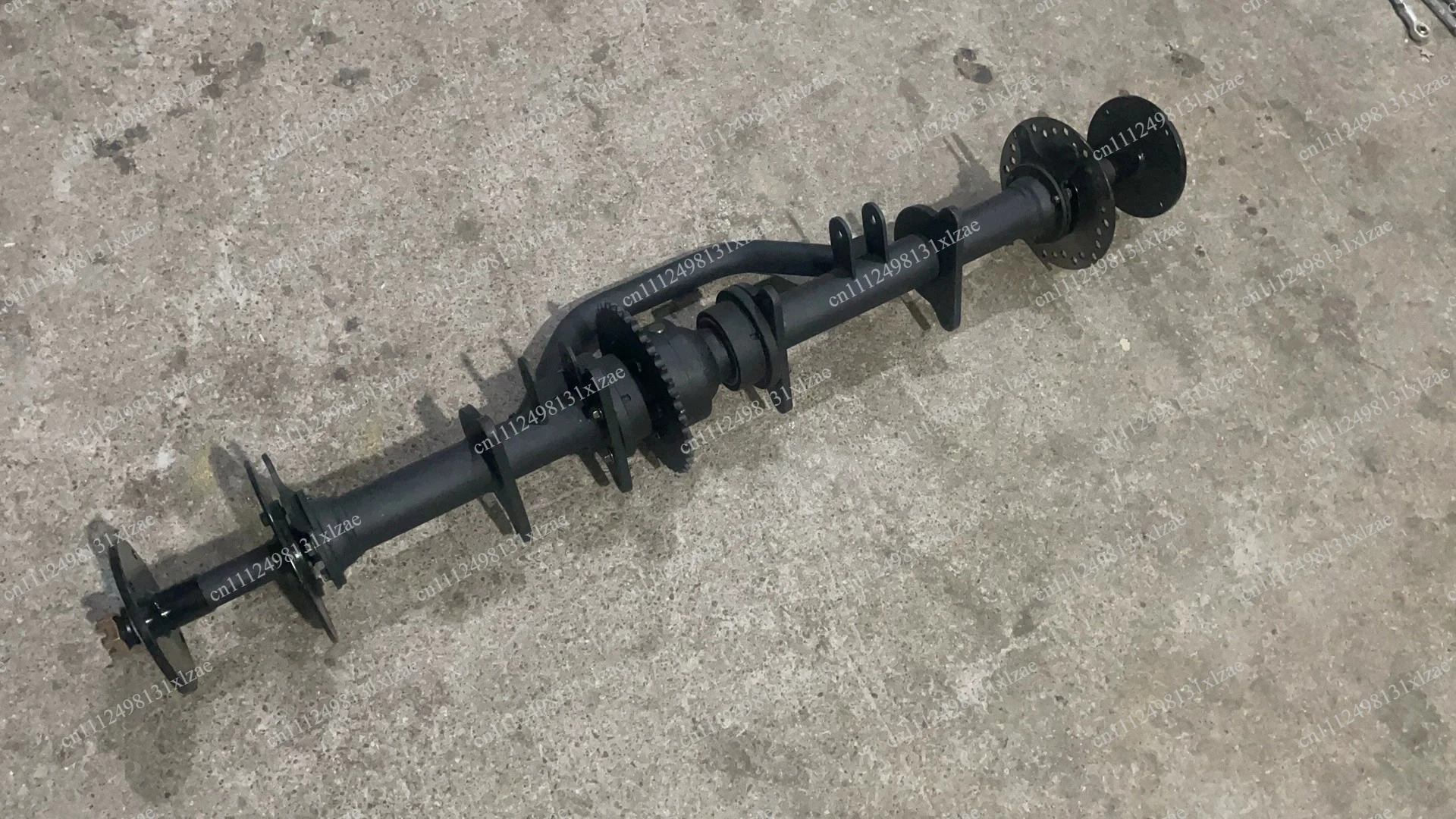 Chain Drive Differential Axle 81/100CM - Double Disc Brake Rear Axle for 4WD ATV & Go Kart Modification