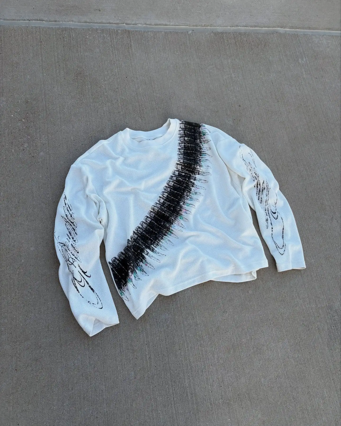 ヴィンテージクラシック弾丸プリントグラフィック Tシャツ Y2K ストリート特大 Tシャツ原宿クルーネック長袖トップ女性服