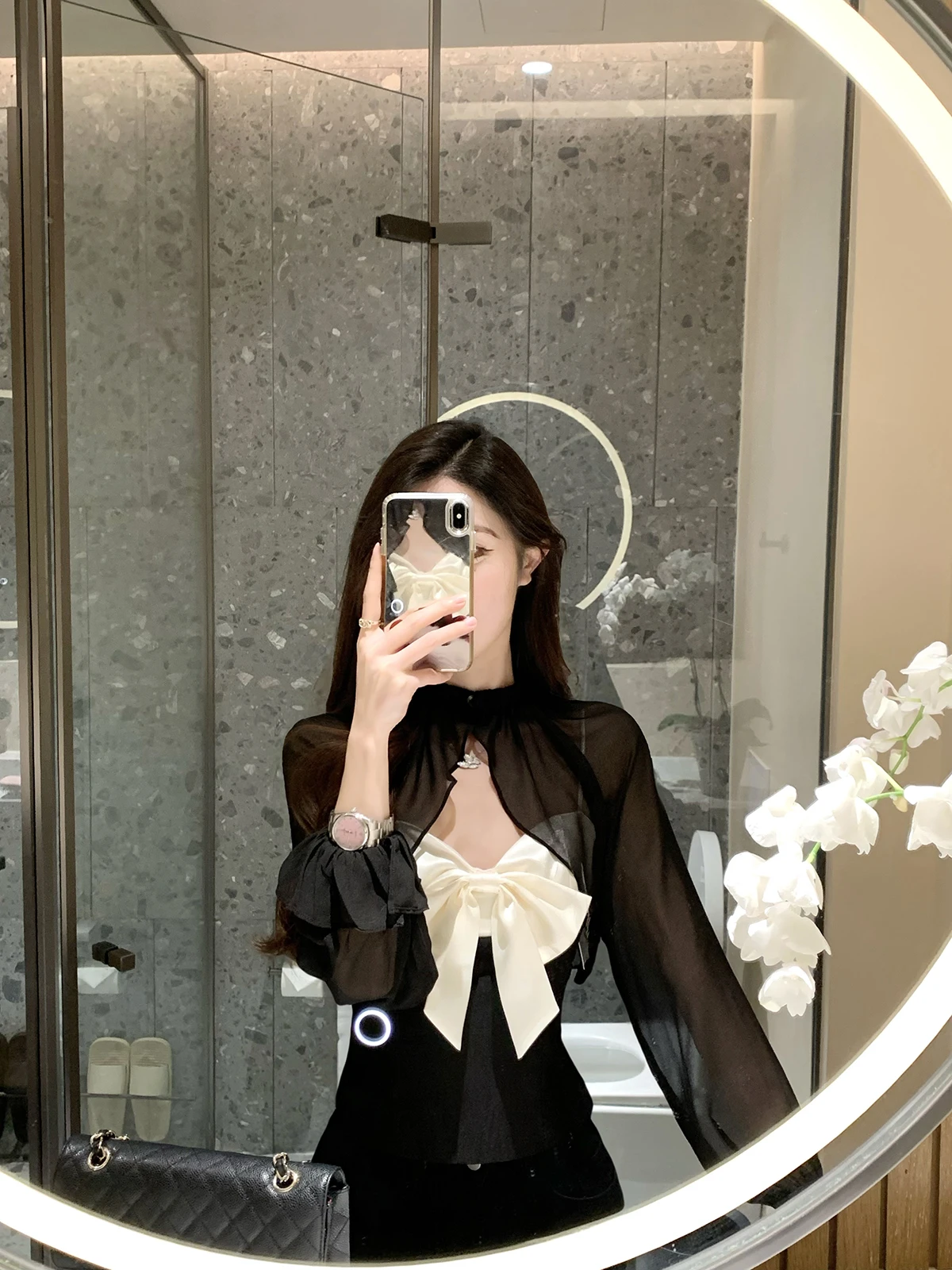 

Сексуальный укороченный топ JustQin с завязками и сетчатыми вставками, черный, облегающий, H-образный, для женщин, весенняя коллекция