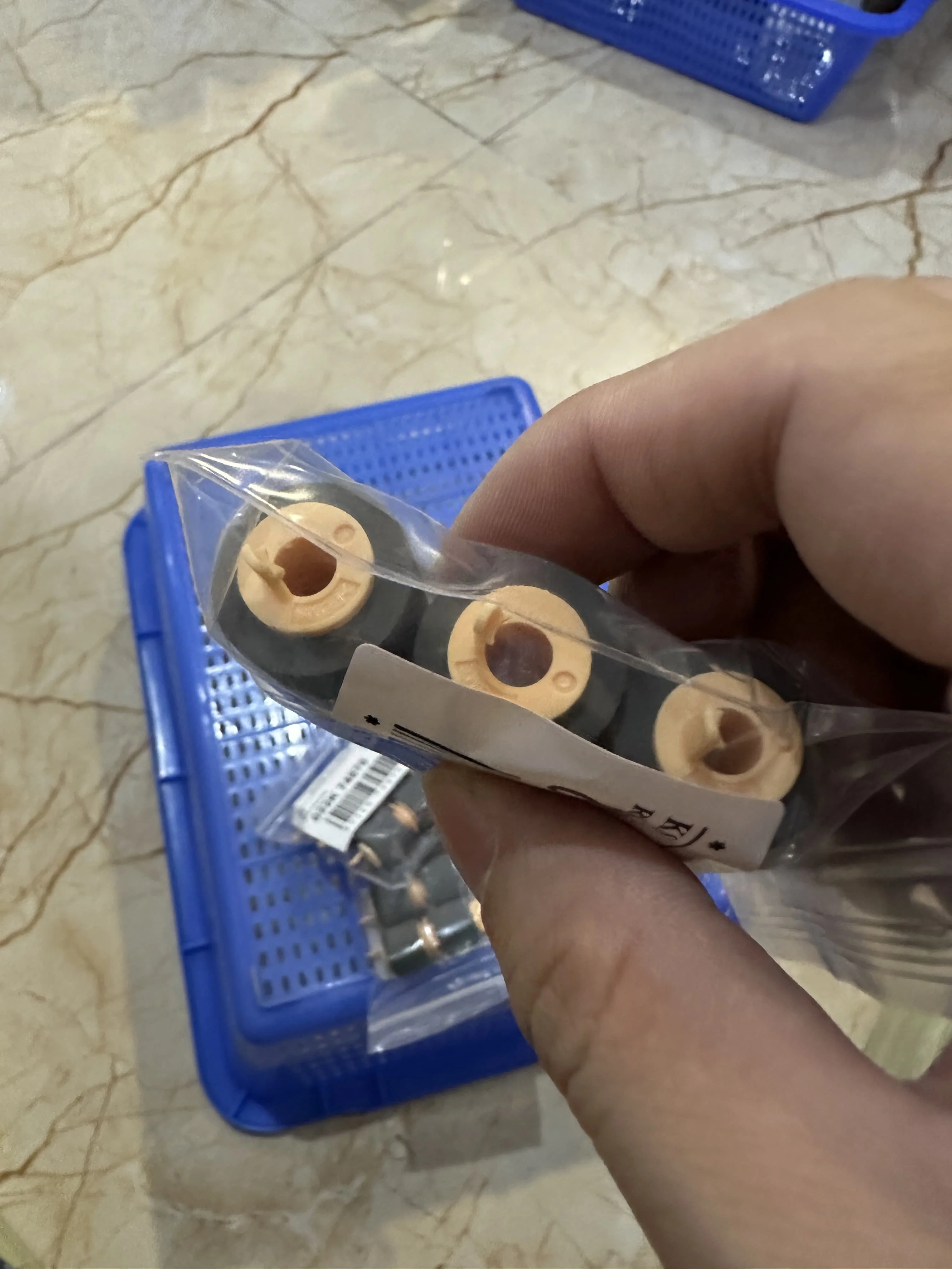 

36X Paper Feed Roller for Xerox WorkCentre 5335 7525 7535 7775 5325 7655 7665 7675 7755 7765 5330 7425 7428 7435 7530 7545 7556