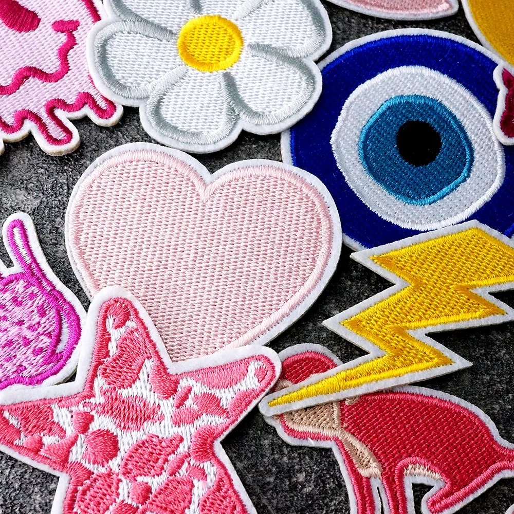 Pink Heart Balloon Dog Patches Embroidery Applique Clothes Sewing Supplies Decorative Cute Iron on Badges Patch Flower