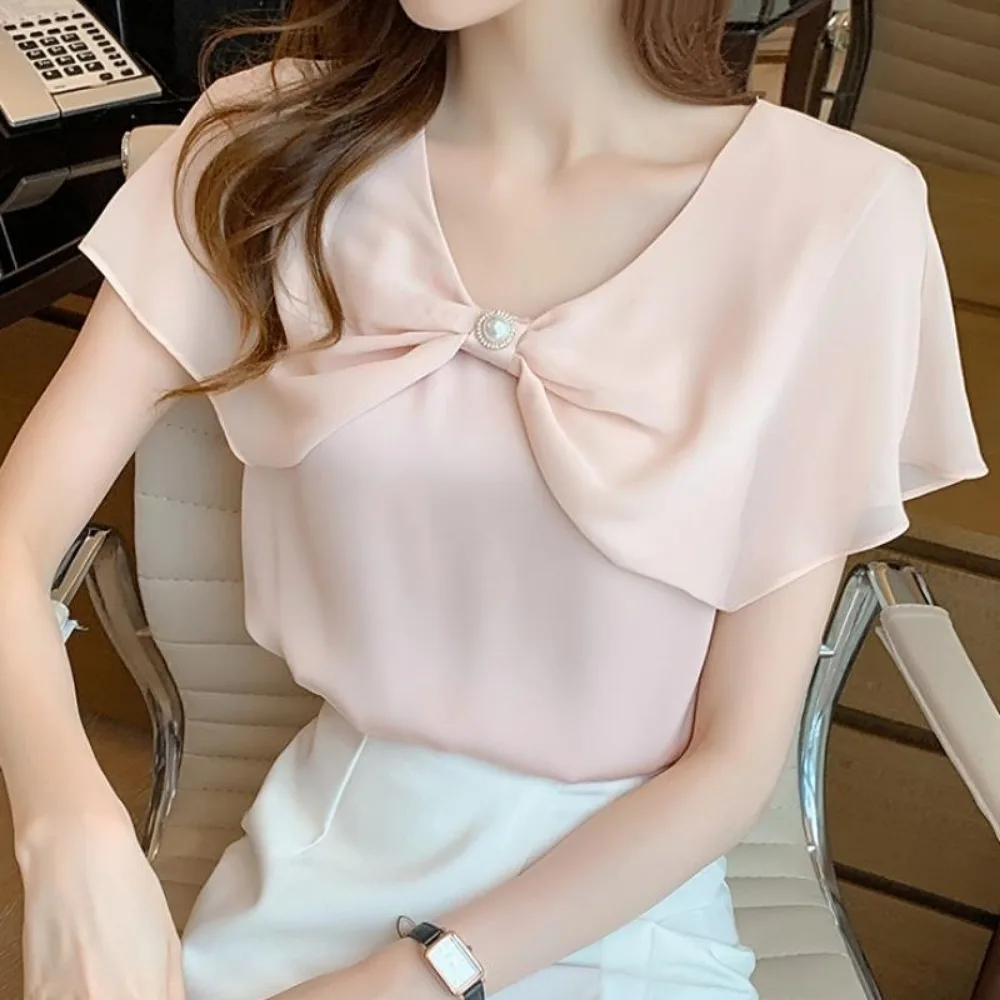 Fashionable and stylish short sleeved chiffon shirt for women\'s summer wear in 2024 new design sense bow slimming thin top women