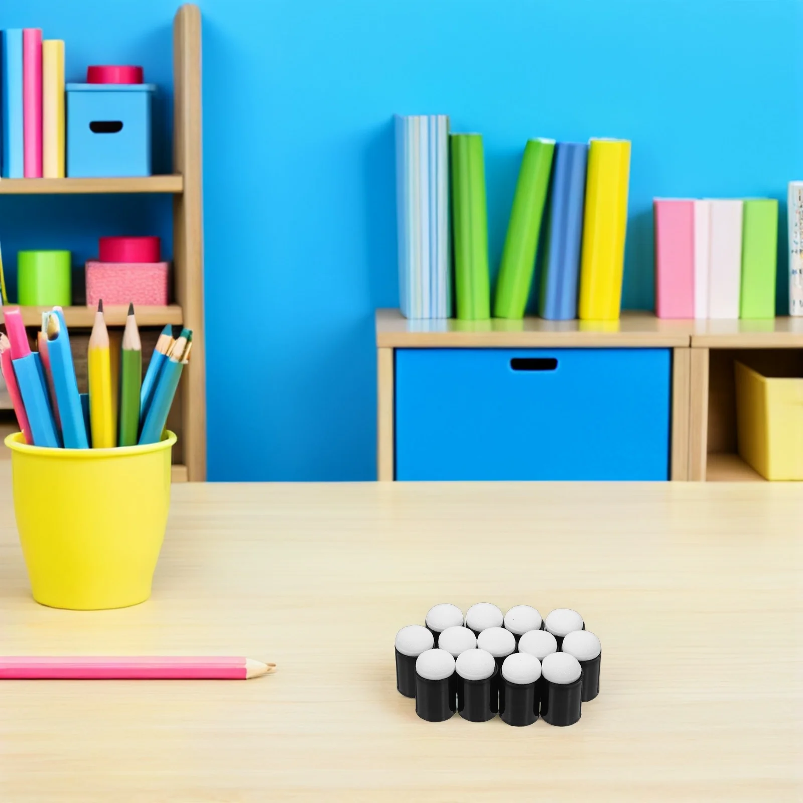 

25Pcs Finger Sponge Daubers Set Precise Control Easy Cleanup for Face Body Art Crafts Kids Drawing Painting Face Paint Sponges