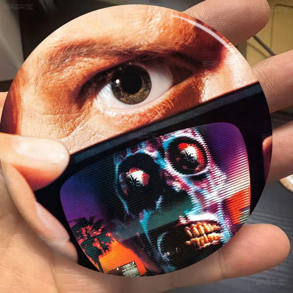 هم يعيشون الفيلم الكلاسيكي جون كاربنتر أنيمي دبابيس لطيف الكرتون شارة سترة الجينز التلبيب دبوس هدية الملحقات