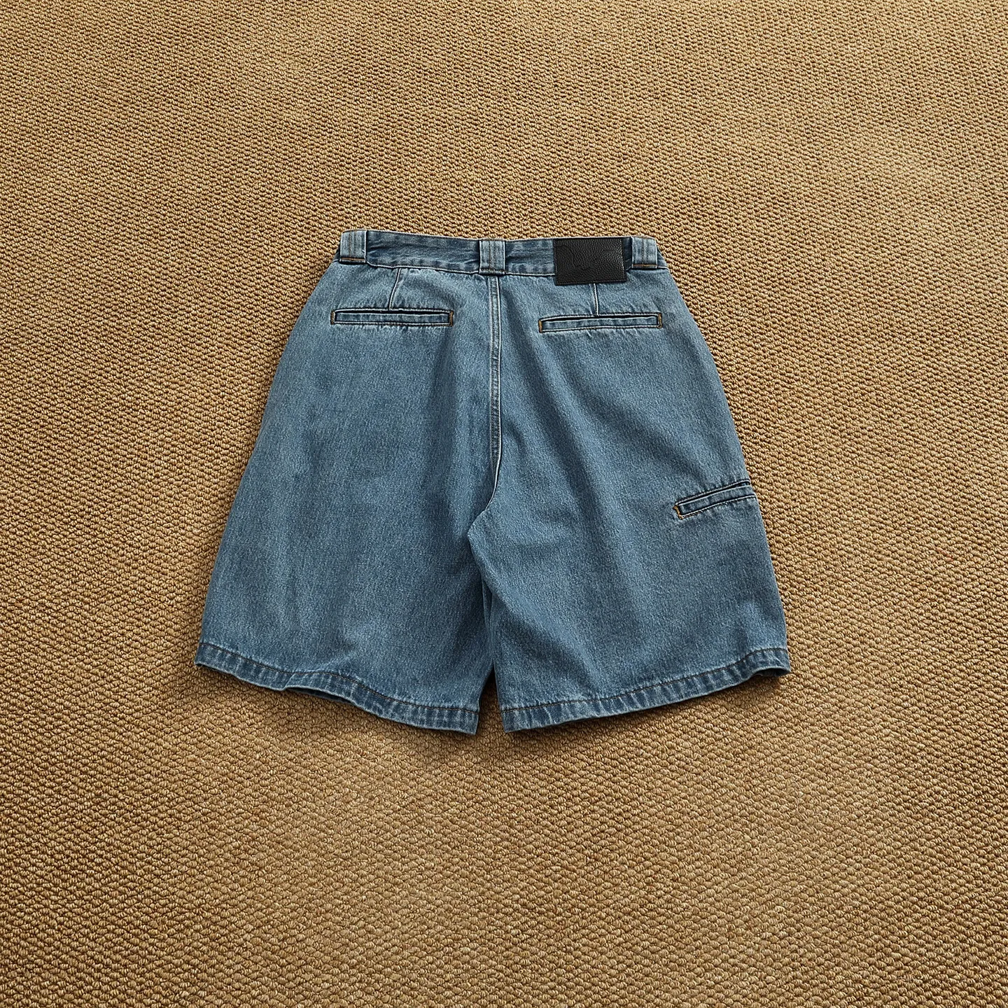 Summer new American workwear style denim shorts, loose straight mid-pants, multi-pocket retro design shorts for men