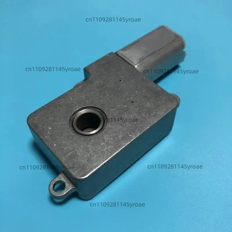 Square‑Hole‑Shaft Clutch‑Equipped Gear‑Reduction Drive‑Module Manual‑Operation Hardware Component