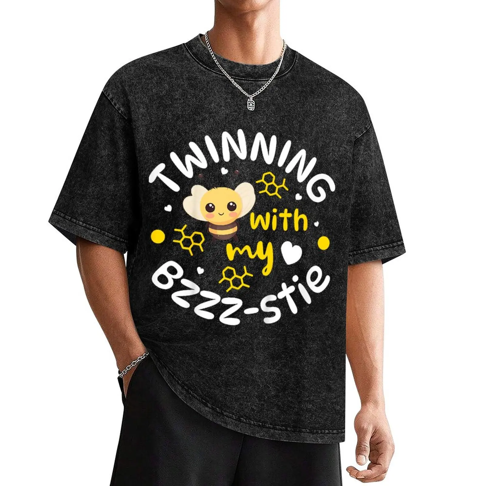 Kids Twinning With My Bestie Twin Day Spirit Week Best Friend Bee T-Shirt custom t-shirts Clothing men clothes