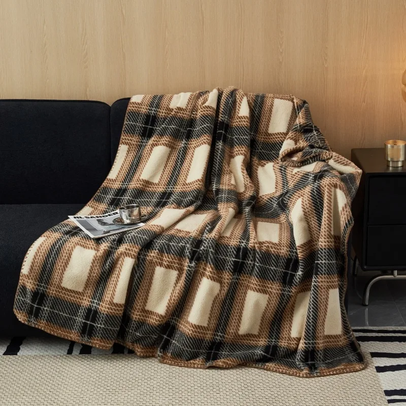 Double-sided high-end thickened imitation cashmere sofa blanket, nap cover quilt, double-layer retro four-season blanket