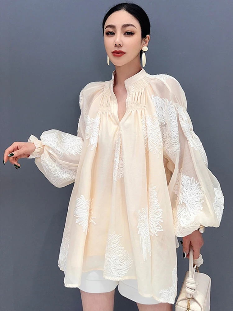 Vefadisa 2024 Spring Summer New Lace Embroidered Shirt French Gentle Bubble Sleeves Loose and Elegant Large Women\'s WXY179