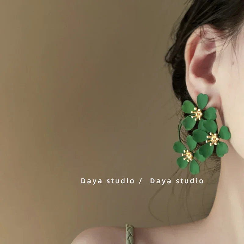 

Green Vintage Flower Earrings For Women 2024 Fashion Personality Eardrop Party Jewelry Gifts