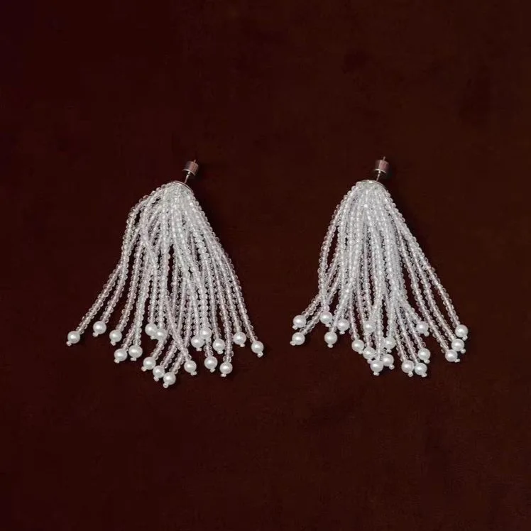 

2026 hot-selling brand women's fashion jewelry freshwater pearl earrings, fashionable, unique, and suitable as a party gift
