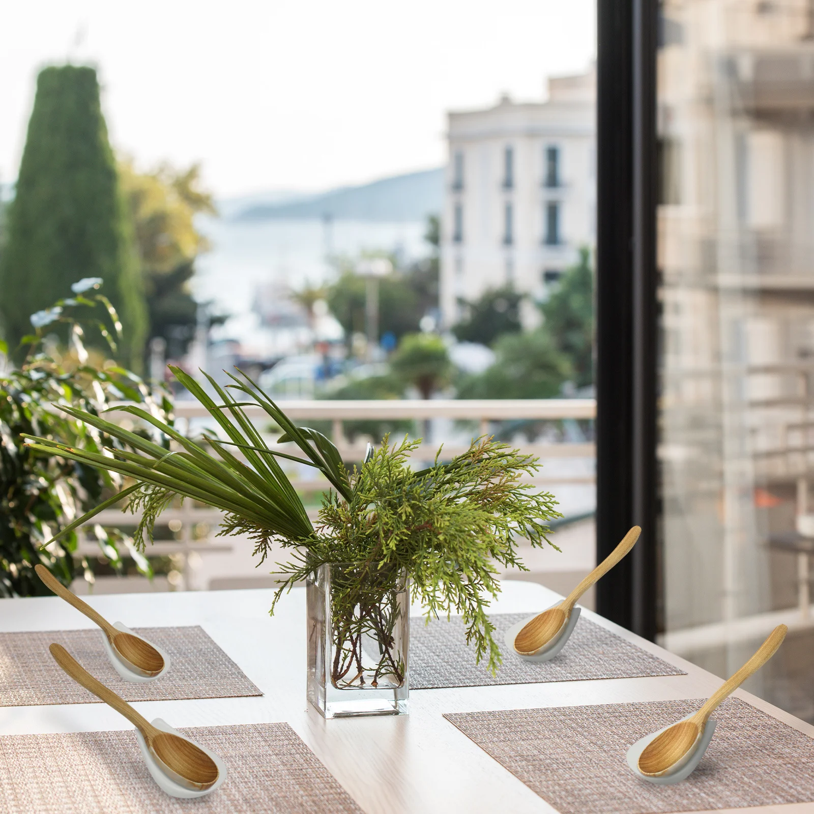 

4Pcs Ceramic Spoon Rack Spoon Rest Kitchen Utensils Storage Rack Practical Reusable Tableware Holder Utensils Holders