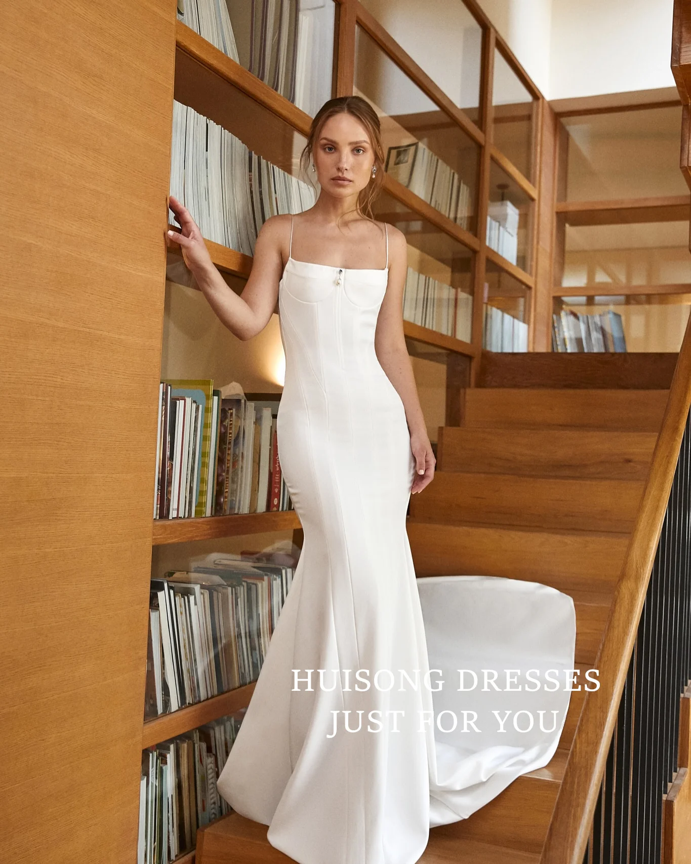 

HUISONG Customized vestidos mujer Satin Mermaid Wedding Dresses Spaghetti Straps Sleeveless Beach Bridal Gown שמלת כלה