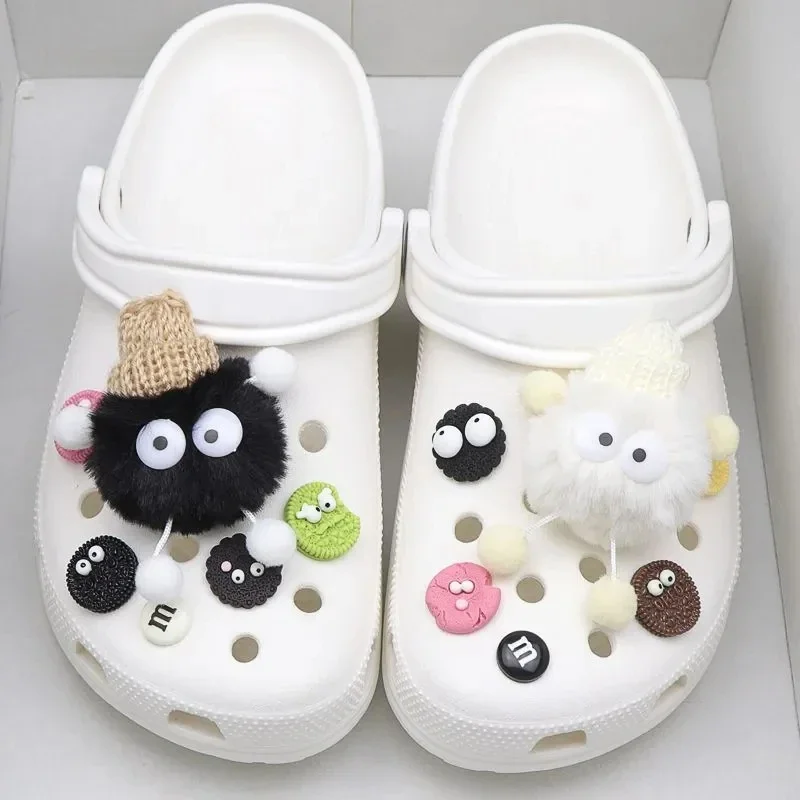 

DIY Cartoon Plush Ball Shoe Charms Cookie Charms for Crocs Designer Lovely Garden Shoes Accessories Decoration Kids Gift