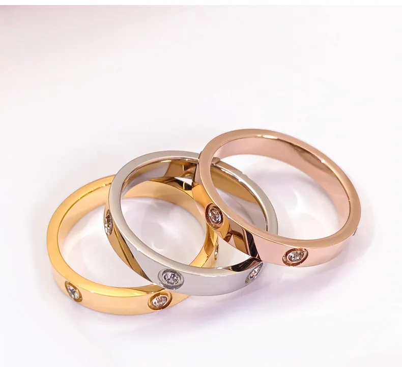 2023 Trendy Stainless Steel Rose Gold Color Love Ring for Women Men Couple Crystal Rings Luxury Brand Jewelry Wedding Ring Gift