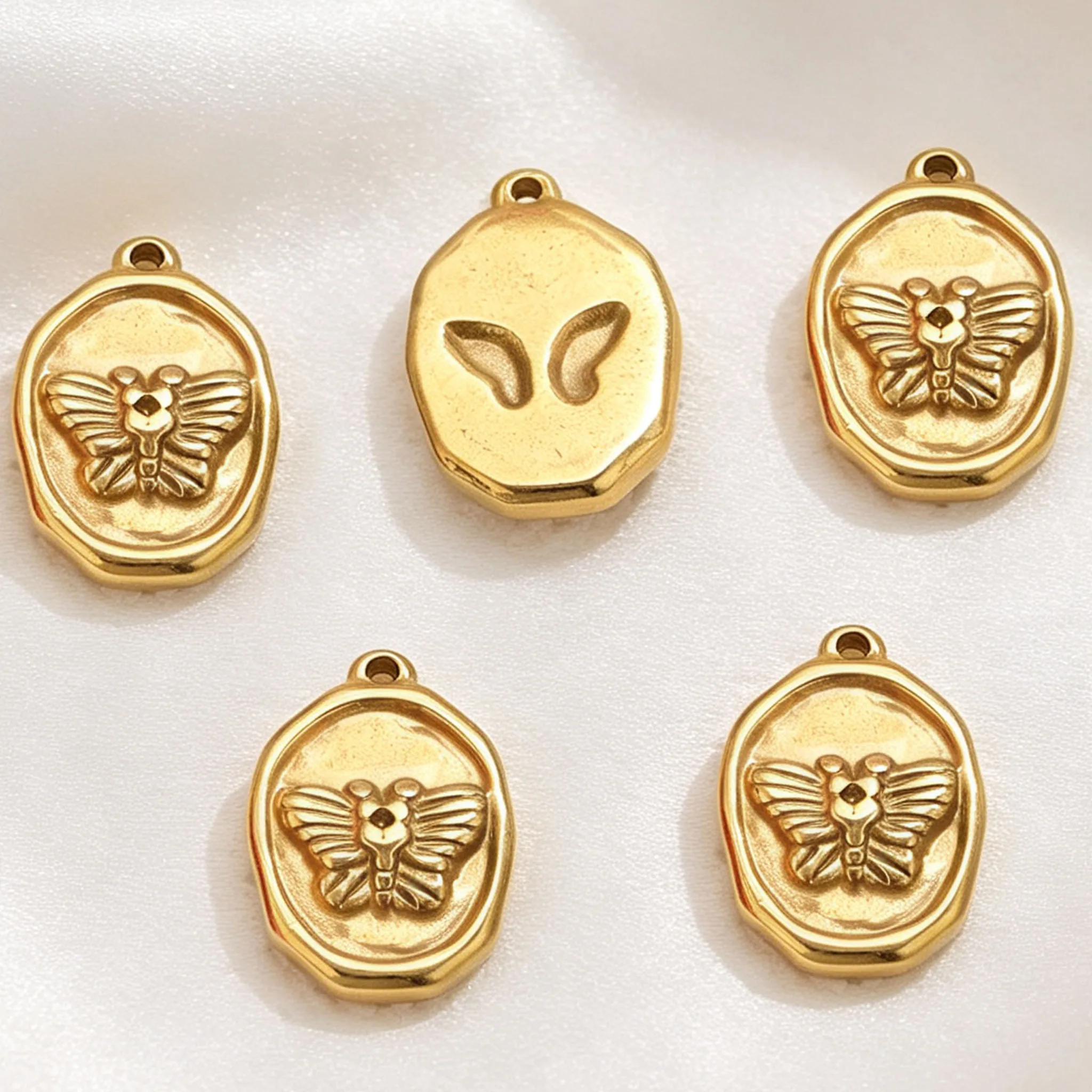Vintage Fashion Wholesale - จี้รูปผีเสื้อทรงวงรี 6 ชิ้น ทำจากสแตนเลส 18k สไตล์วินเทจ