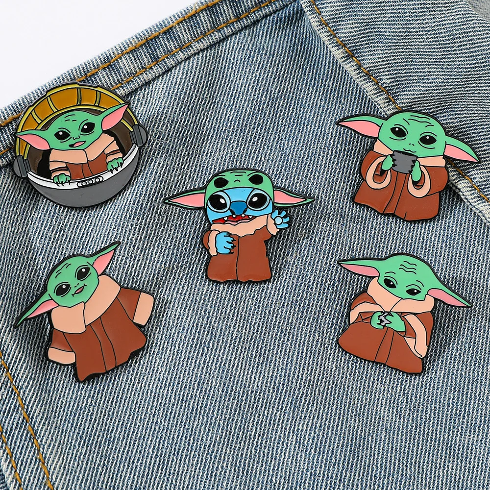 Cartoon Cute Yoda Baby Enamel Lapel Pin Brooches Disney Movie Wars Master Yoda Badge Brooch Backpack Jacket Jewelry Accessories