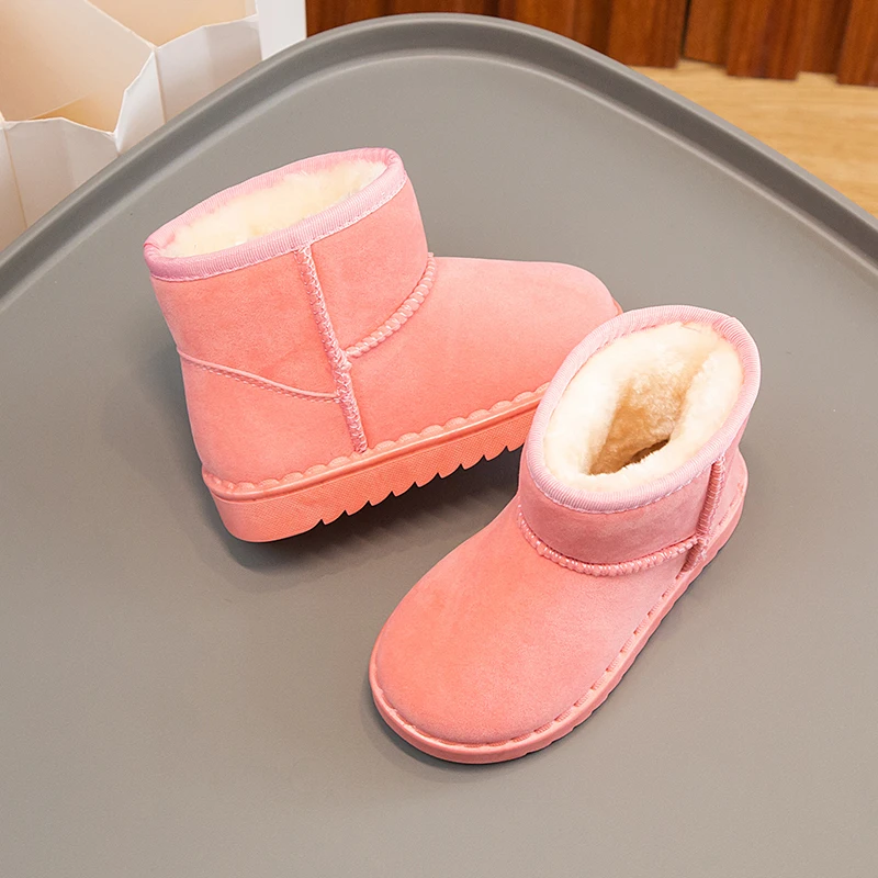 Kinder Schneestiefel Prägnanter Stil Plüsch Chunky Winter Kinder Kurzstiefel Einfarbig Slip-on Unisex Klassische Jungen Mädchen Schuhe 23-36 – Detail 16