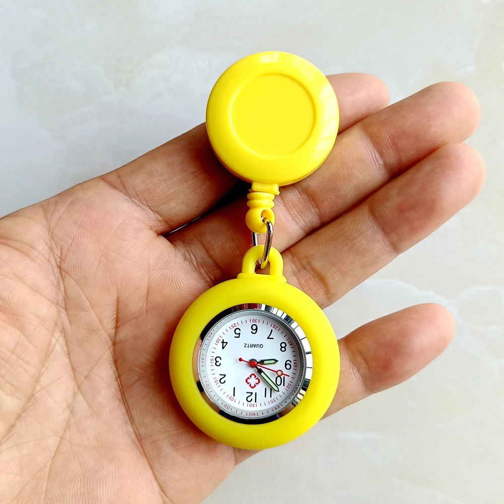 Montre de poche rétractable, coloris et détails