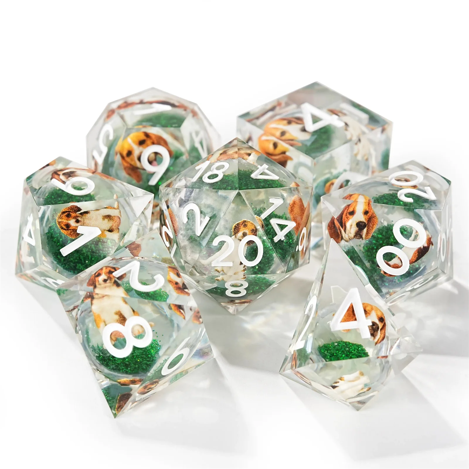 

1-7 шт. DND милые собачьи щенки, однотонные кубики из смолы, зеленые, быстрый песок, прозрачные многогранные многогранные игральные кости для D&D COC, ролевая игра, настольная игра