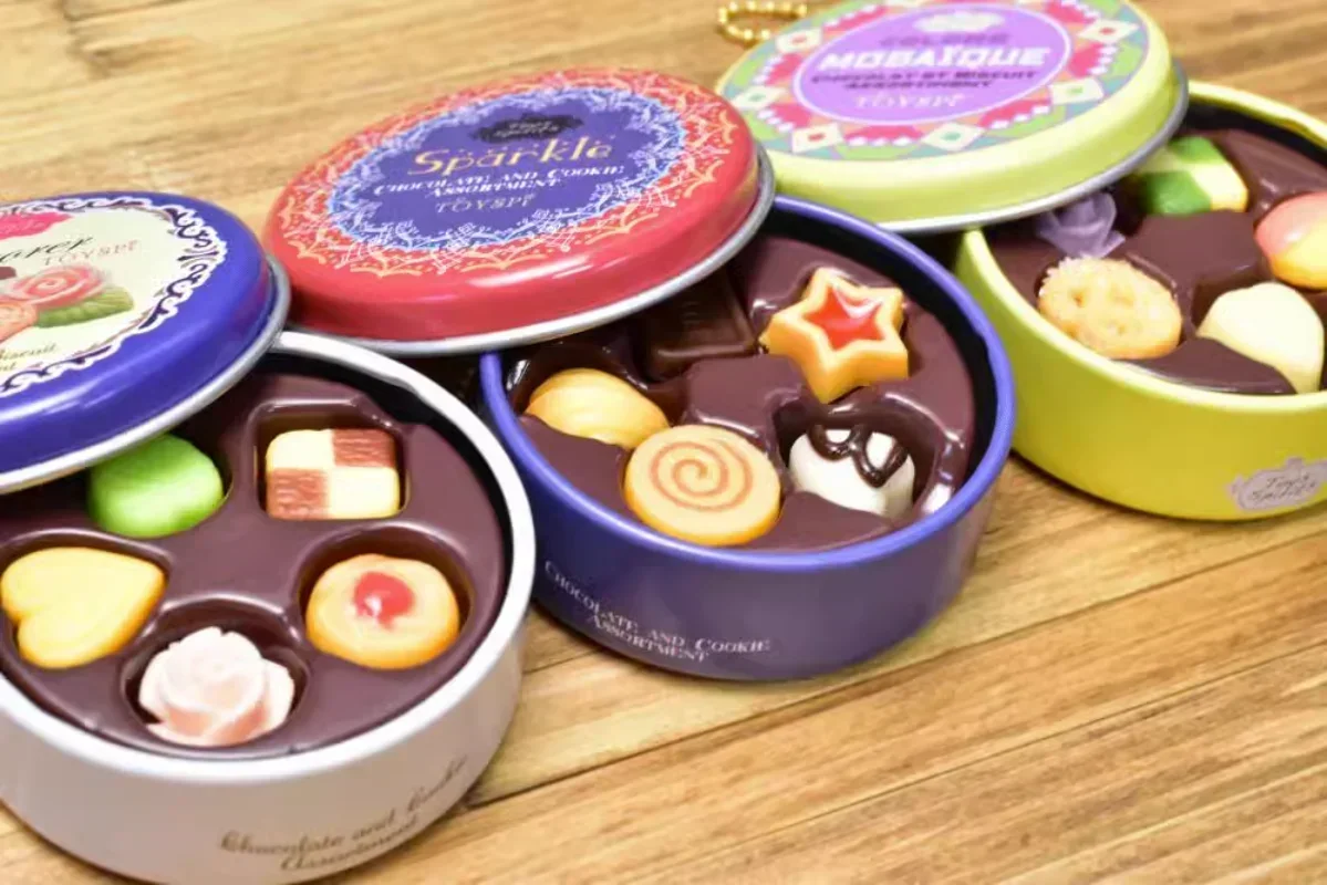 ألعاب الأرواح غاشابون Kawaii لطيف غاشا صندوق حديد الشوكولاته كوكي القط الأرنب أنيمي الشكل مصغرة المفاتيح كبسولة #6