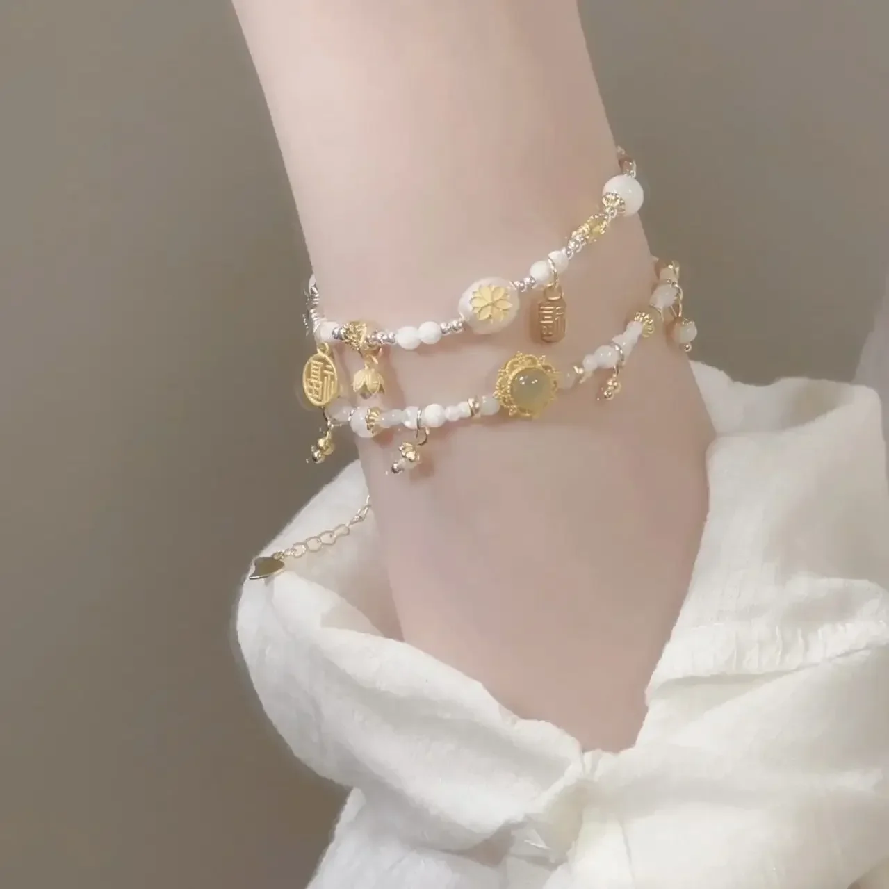 

New Tang Dynasty Palace Feast Retro Chinese Style Butterfly Shells Flower Beaded Bracelet Light Luxury Stacked Niche Hand String