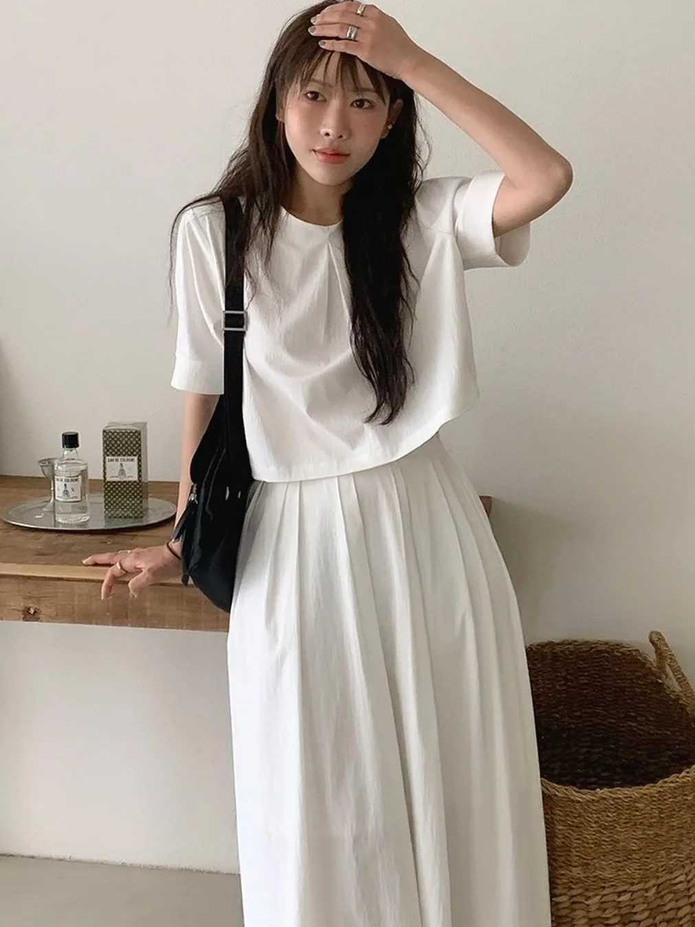 

Ele Summer ort Sve Pleated irt And High Waist Skirt Set Versatile Chic Outfit round Ne Pure Color Other Material...