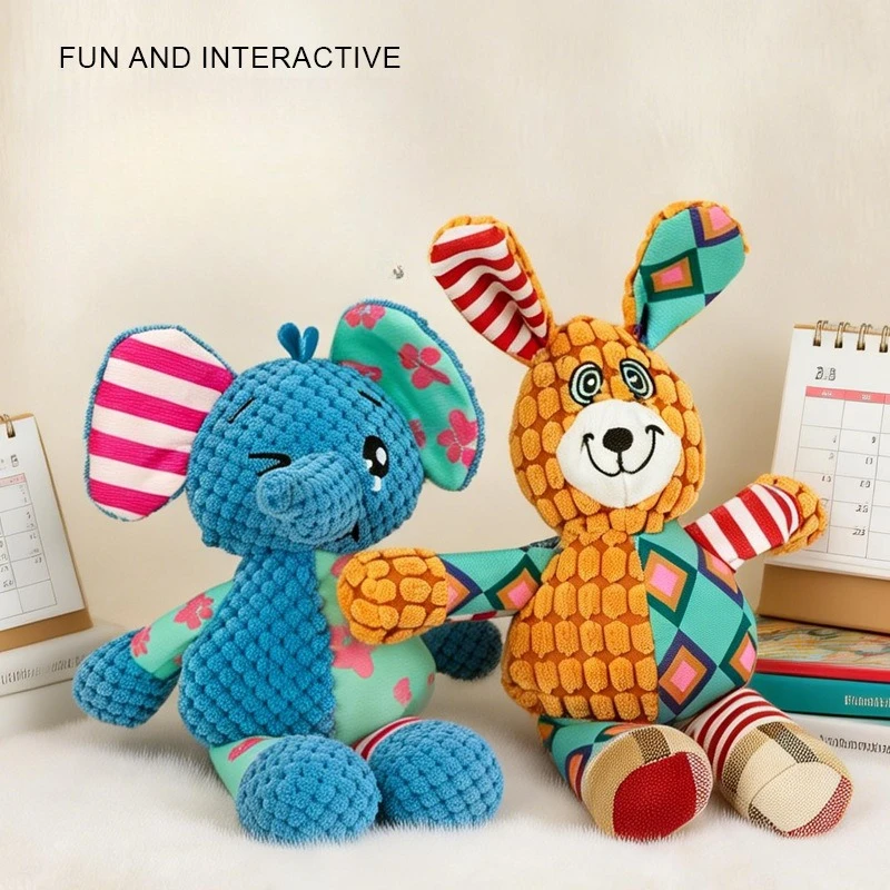 Pet boredom-relieving interactive supplies Corn fleece spliced fabric dog squeaky toy, bite-resistant molar doll,