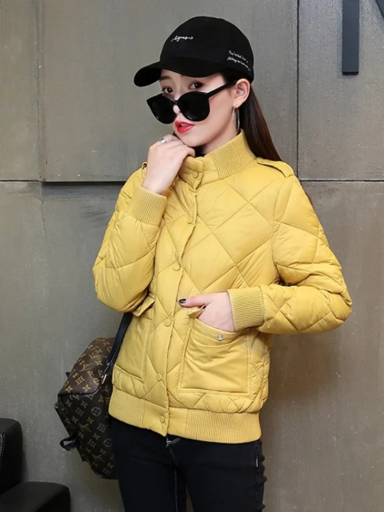 Patchwork Woman Coat Thick Padding Short Black Quilted Padded Jackets for Women Cropped Duck Down Winter Models Aesthetic Casual