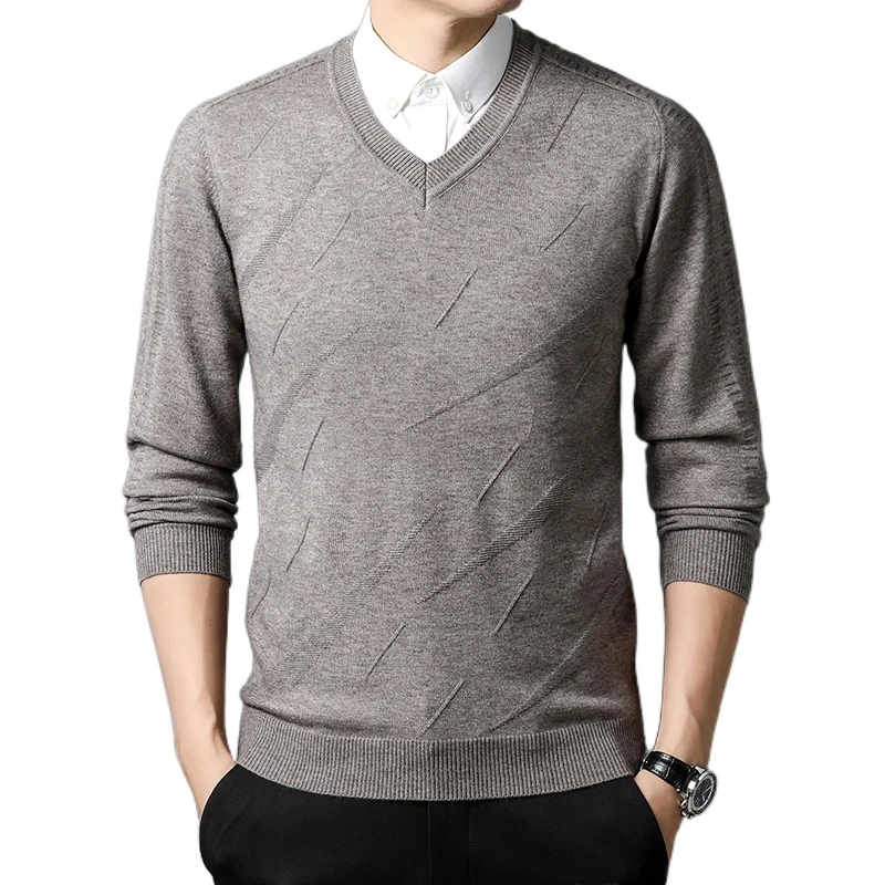 Men's Sweater Fashion Solid Color Warm Sweater Business Casual Heart Neckline Sweater